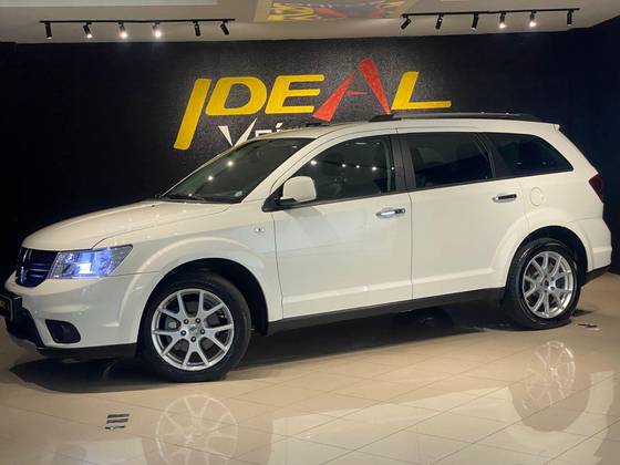 DODGE JOURNEY 3.6 RT V6 GASOLINA 4P AUTOMÁTICO DODGE JOURNEY 3.6 RT V6 GASOLINA 4P AUTOMÁTICO